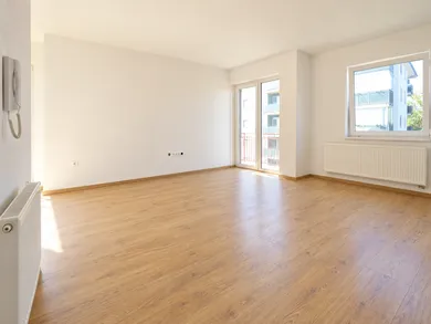Eladó lakások, 2-szobás, Dunajská Streda · €152 000