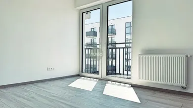 Na prenájom 3-izbový byt, 73 m², Martin, Košútska