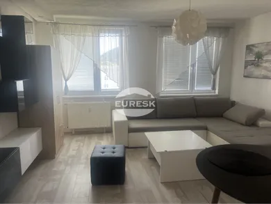 Mieszkania na wynajem, 1-pokojowe, Humenné · €380