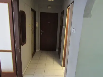 Na predaj 3-izbový byt, 60 m², Bratislava-Nové Mesto, Skalická cesta