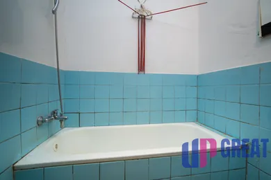 Na predaj 3-izbový byt, 60 m², Banská Bystrica, Sládkovičova