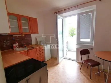 Mieszkania na sprzedaż, 1-pokojowe, Dubnica nad Váhom · €83 000