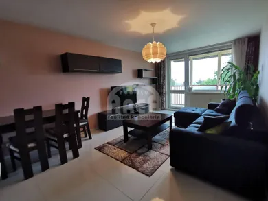 Na prenájom 3-izbový byt, 66 m², Michalovce, -