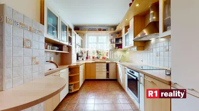 Na predaj 6-izbový dom, 192 m², Ratnovce