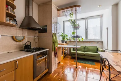 Mieszkania na sprzedaż, 4-pokojowe, Bratislava-Staré Mesto · €359 000
