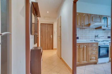 Na predaj 3-izbový byt, 66 m², Bratislava-Rača, Žitná