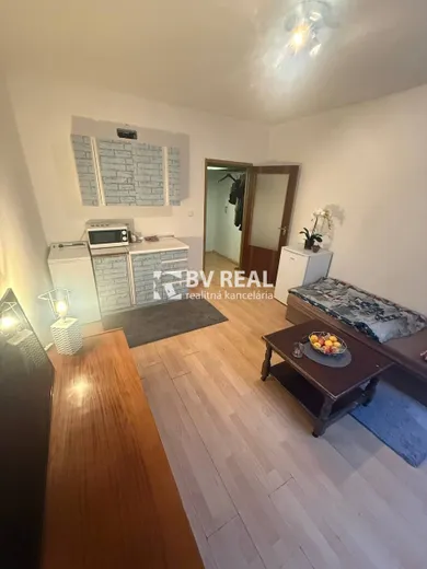 Na predaj 1-izbový byt, 22 m², Handlová, Morovnianska cesta