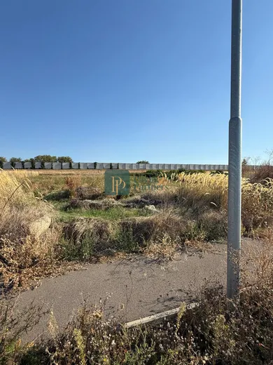 Na predaj pozemok, 907 m², Nitra