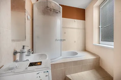 Na predaj 1-izbový byt, 42 m², Bratislava-Podunajské Biskupice