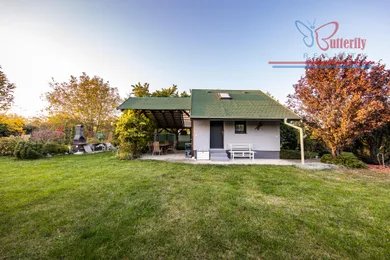 Na predaj pozemok, 720 m², Bratislava-Ružinov, Mokráň záhon