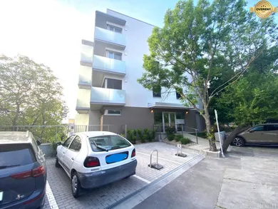 Na prenájom komerčné, 68 m², Bratislava-Staré Mesto, Drotárska cesta