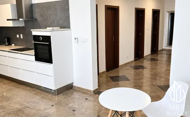 Na predaj 2-izbový byt, 95 m², Bratislava-Karlova Ves, Kresánkova