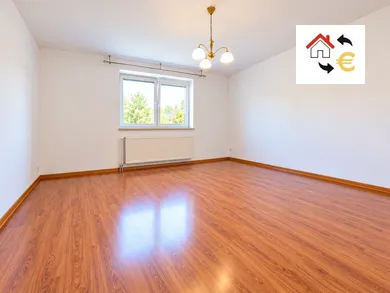Na predaj 5-izbový dom, 230 m², Fintice, Žltá