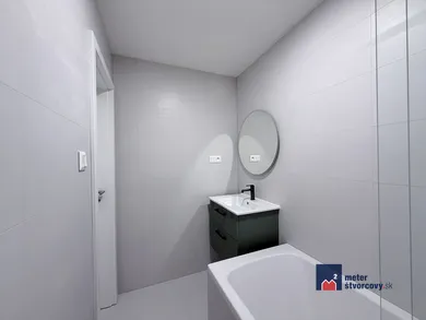 Na predaj 3-izbový byt, 73 m², Žilina, Jarná