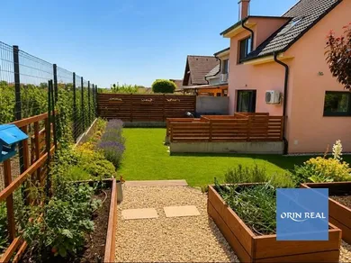 Na predaj dom, 159 m², Pezinok, Bratislavská