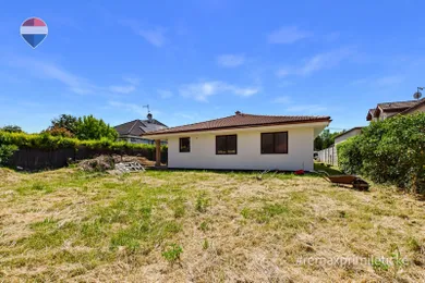 Na predaj 4-izbový dom, 151 m², Bernolákovo, Stredná