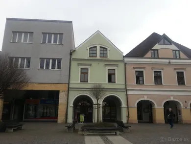 Lokale komercyjne na wynajem, Žilina · €700