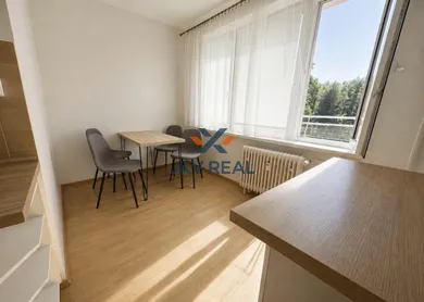 Na prenájom 2-izbový byt, 67 m², Banská Bystrica
