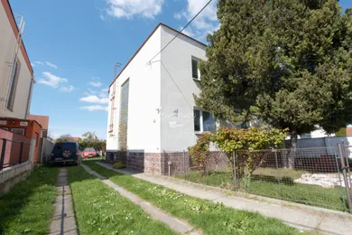 Domy na predaj 6-izbový, Bratislava-Podunajské Biskupice · €444 990