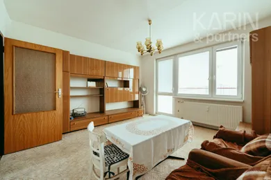 Na predaj 3-izbový byt, 68 m², Bratislava-Petržalka, Rovniankova