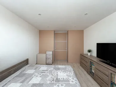 Na predaj 2-izbový byt, 64 m², Nové Zámky, Komárňanská