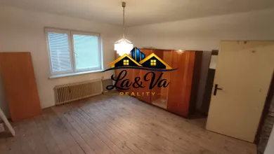 Domy na sprzedaż, 3-pokojowe, Šurany · €77 900