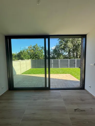 Na predaj 3-izbový dom, 94 m², Bratislava-Vajnory, Príjazdná