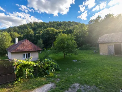Na predaj 2-izbový dom, 80 m², Prašník, -