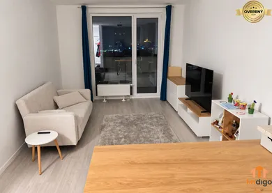 Na prenájom 2-izbový byt, 50 m², Nitra, Hornostavská