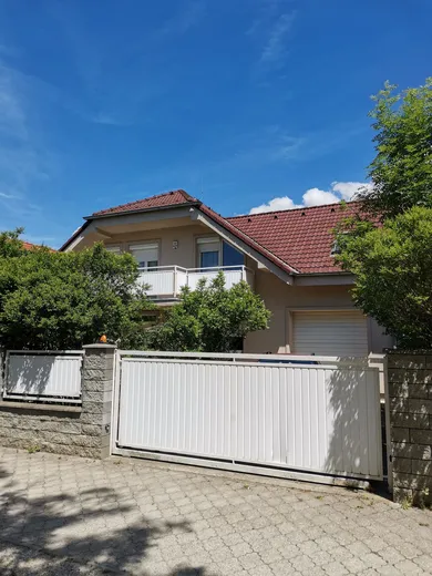 Houses for sale, 1-room in Pezinok · €1