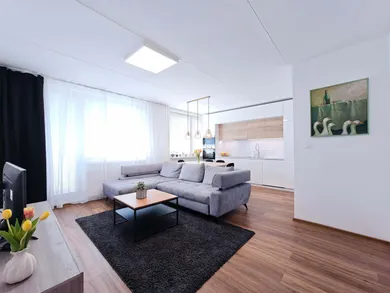 Mieszkania na sprzedaż, 4-pokojowe, Košice-Juh · €229 990