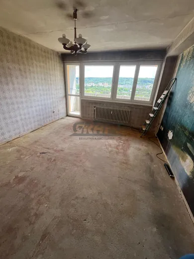 Na predaj 1-izbový byt, 33 m², Bratislava-Dúbravka, Sekurisova