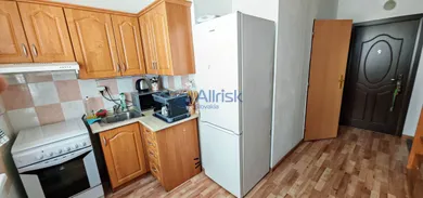 Na prenájom 1-izbový byt, 38 m², Galanta, Švermova