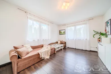 Na predaj 4-izbový dom, 133 m², Bratislava-Rača, Na medzi