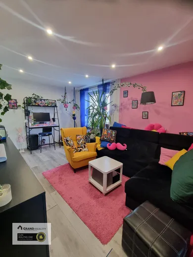 Na predaj 2-izbový byt, 54 m², Holíč, M. Nešpora