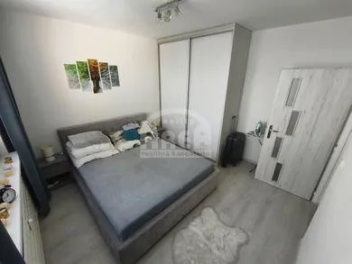 Na predaj 2-izbový byt, 59 m², Michalovce, -
