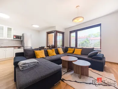 Квартиры в аренду, 3-комнатные, Bratislava-Ružinov · €1 290
