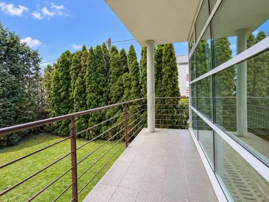 Na prenájom 5-izbový byt, 151 m², Bratislava-Staré Mesto, Tajovského
