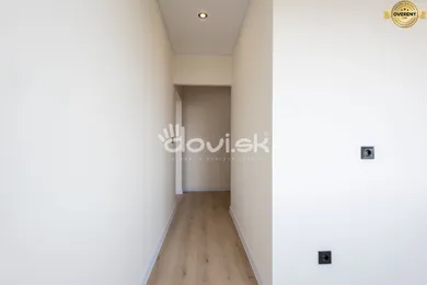 Na predaj 2-izbový byt, 54 m², Michalovce, J. Murgaša
