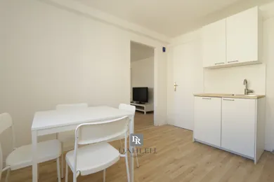 Na prenájom 3-izbový byt, 70 m², Bratislava-Staré Mesto, Grösslingova