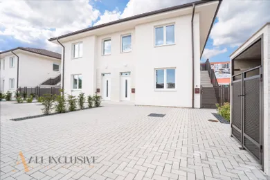 Mieszkania na sprzedaż, 3-pokojowe, Dunajská Streda · €199 700