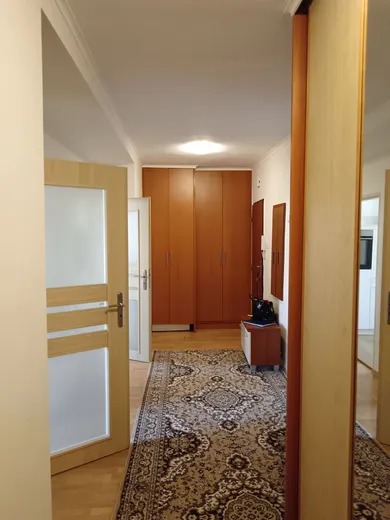 Na prenájom 2-izbový byt, 62 m², Košice-Staré Mesto, Zimná