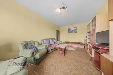 Na predaj 2-izbový byt, 66 m², Zlaté Klasy