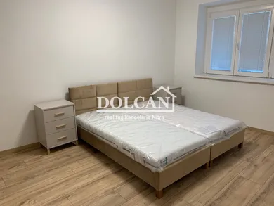 Na prenájom 2-izbový byt, 66 m², Nitra, Pri synagóge