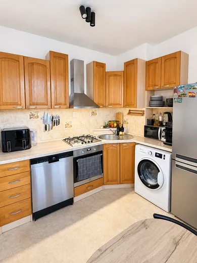 Na prenájom 3-izbový byt, 65 m², Levice, Ul. Ľ. Štúra