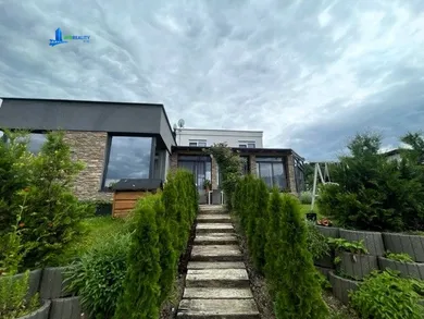 Na predaj dom, Brezno, Cesta osloboditeľov