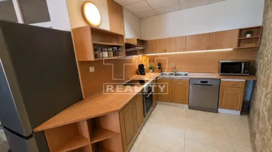 Na predaj 3-izbový byt, 100 m², Spišská Nová Ves