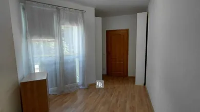 Na prenájom 3-izbový byt, 79 m², Bratislava-Nové Mesto, Rozvodná