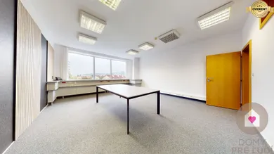 Na prenájom komerčné, 29 m², Bratislava-Ružinov, Košická