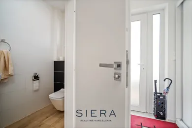 Na predaj 4-izbový dom, 102 m², Galanta